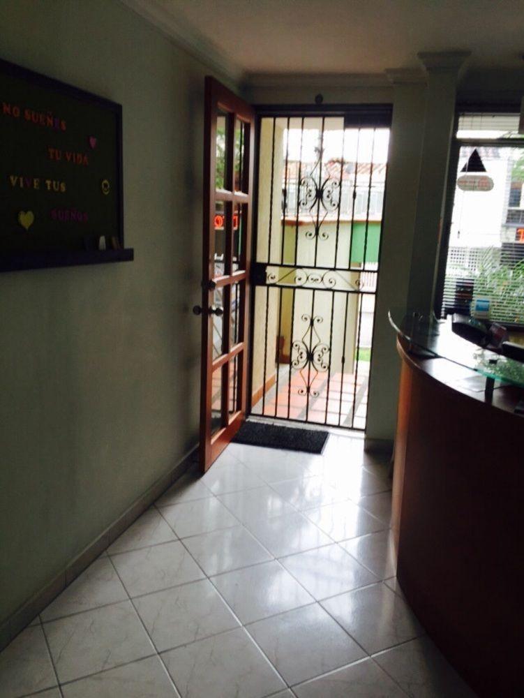 Casa Portico Hotel Medellin Bagian luar foto