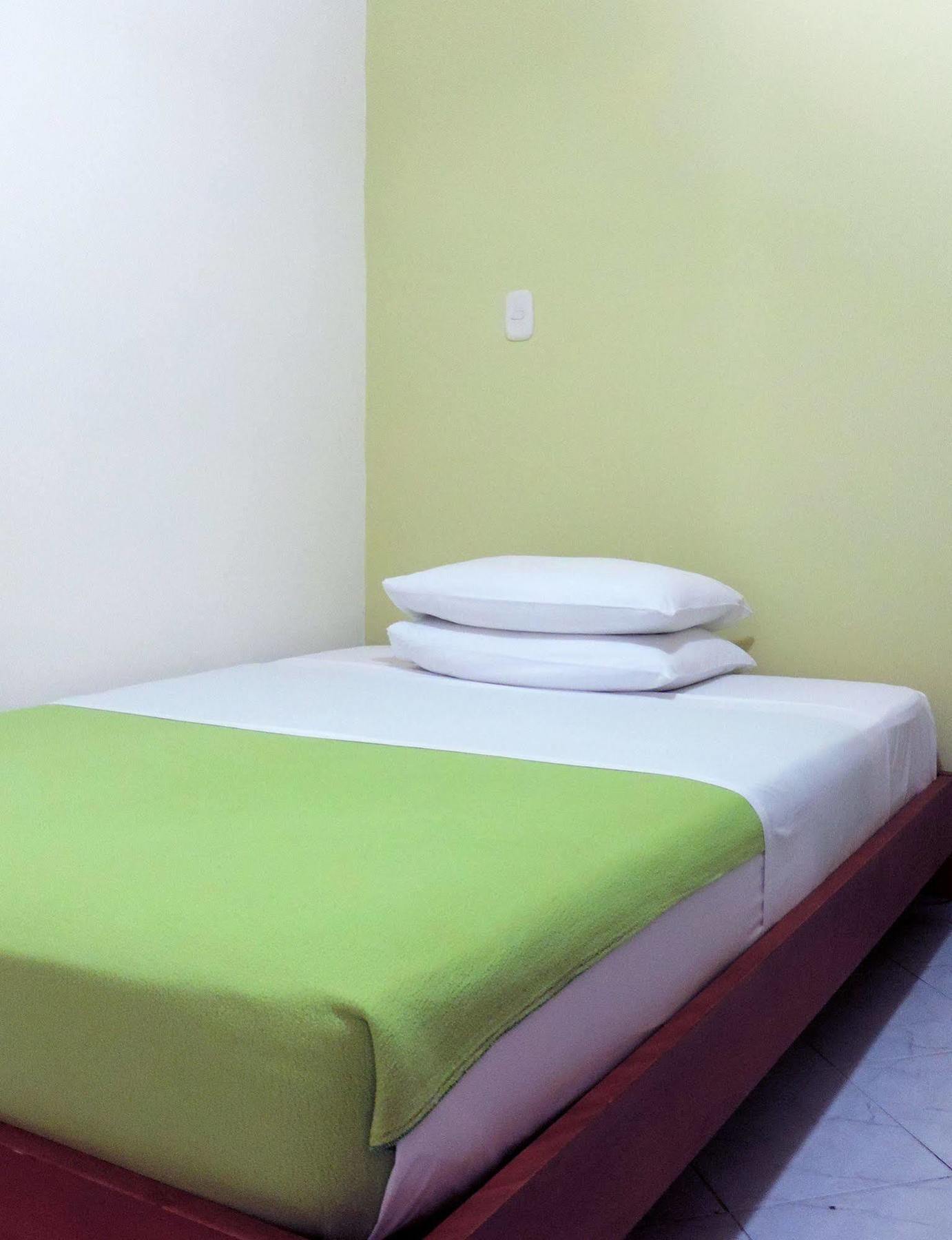 Casa Portico Hotel Medellin Bagian luar foto